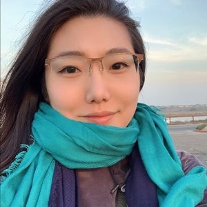 Meet your Posher, Lilian C.